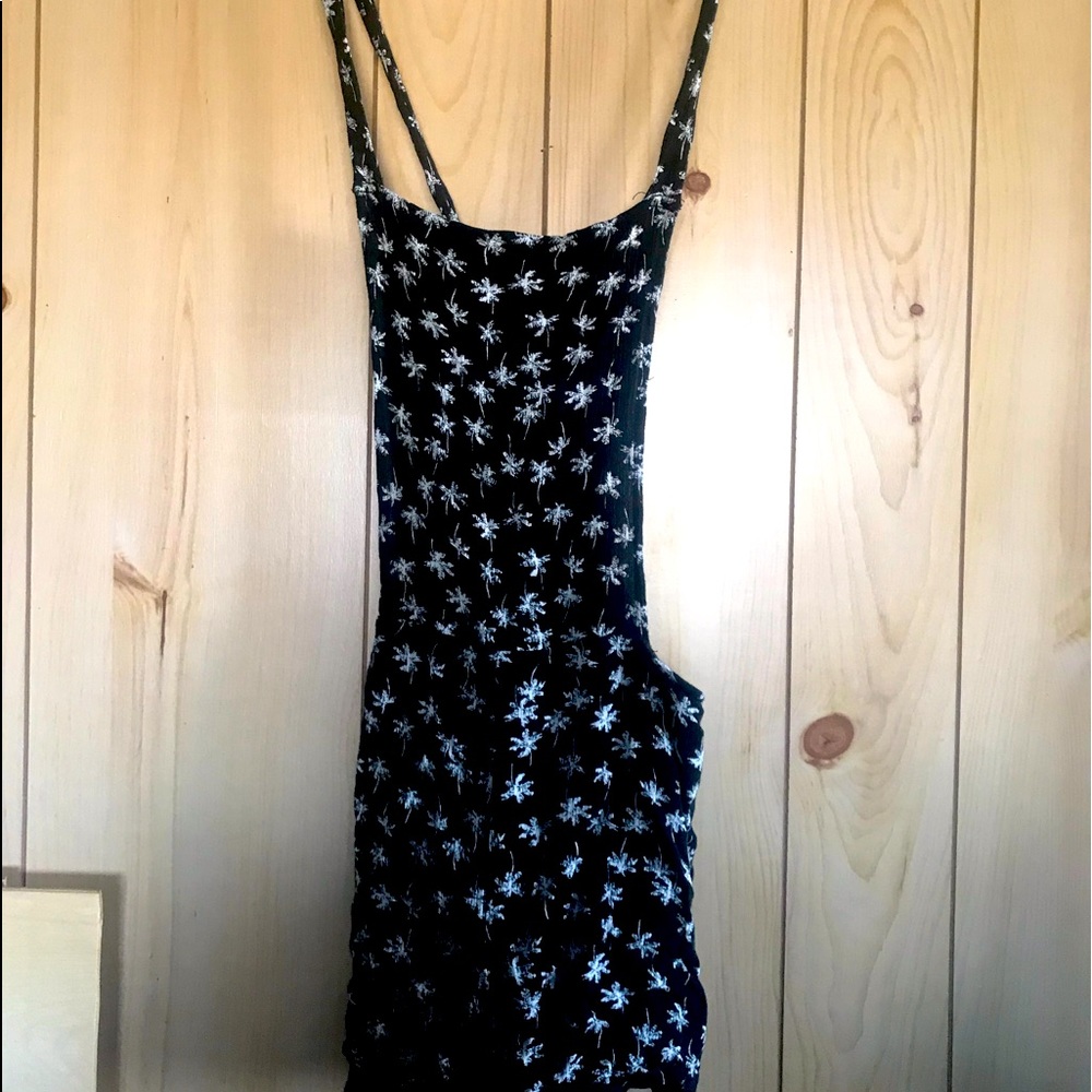 Short overalls
